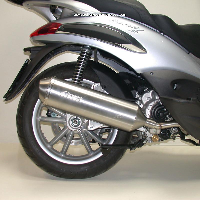 PIAGGIO Beverly 250 Leovince PIAGGIO Beverly 250 Leovince